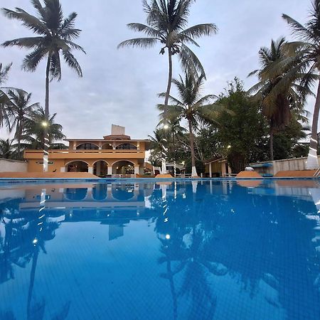 Hotel Gran Palmeiras Playa Chachalacas ภายนอก รูปภาพ