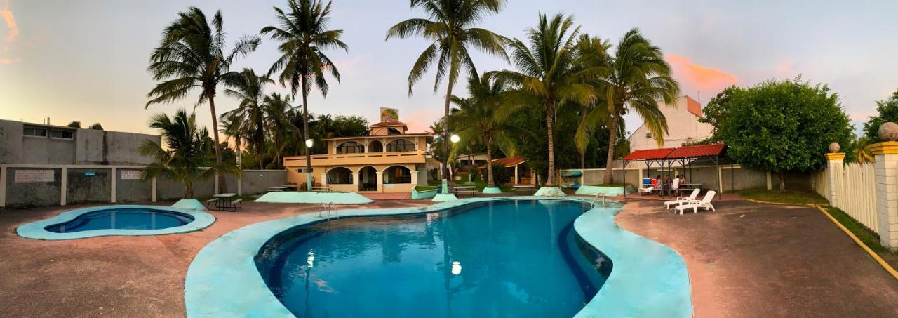 Hotel Gran Palmeiras Playa Chachalacas ภายนอก รูปภาพ