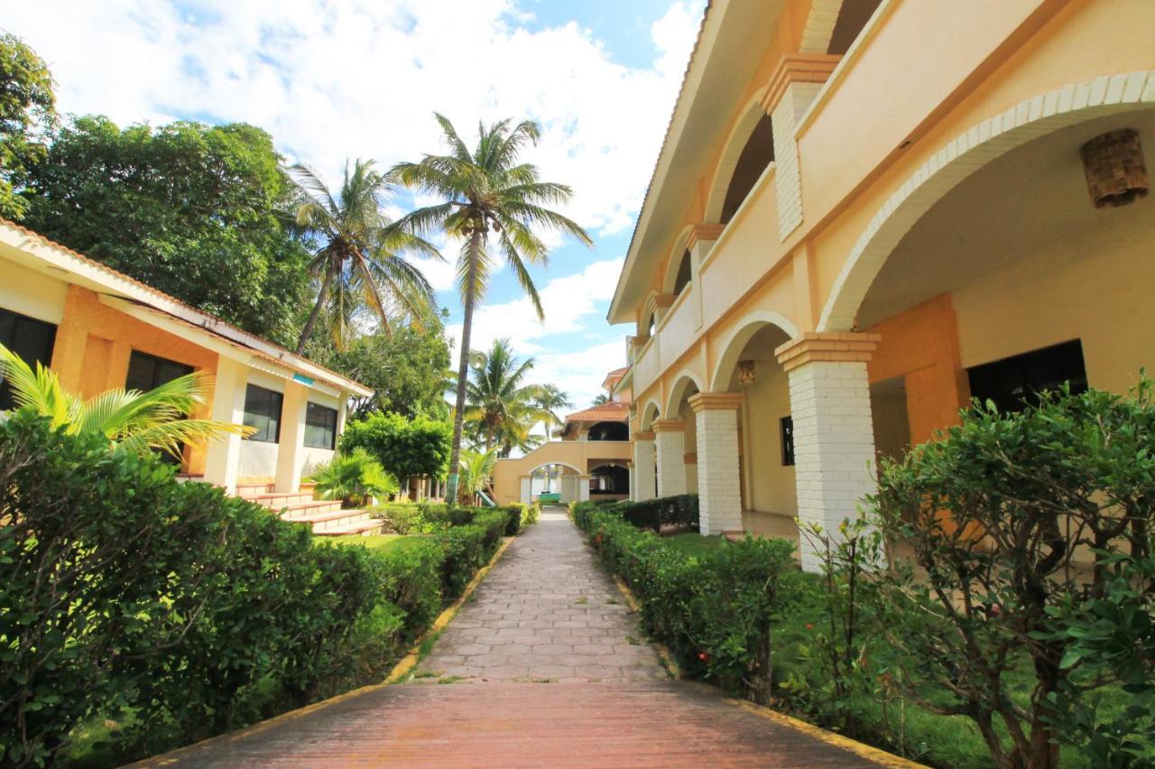 Hotel Gran Palmeiras Playa Chachalacas ภายนอก รูปภาพ