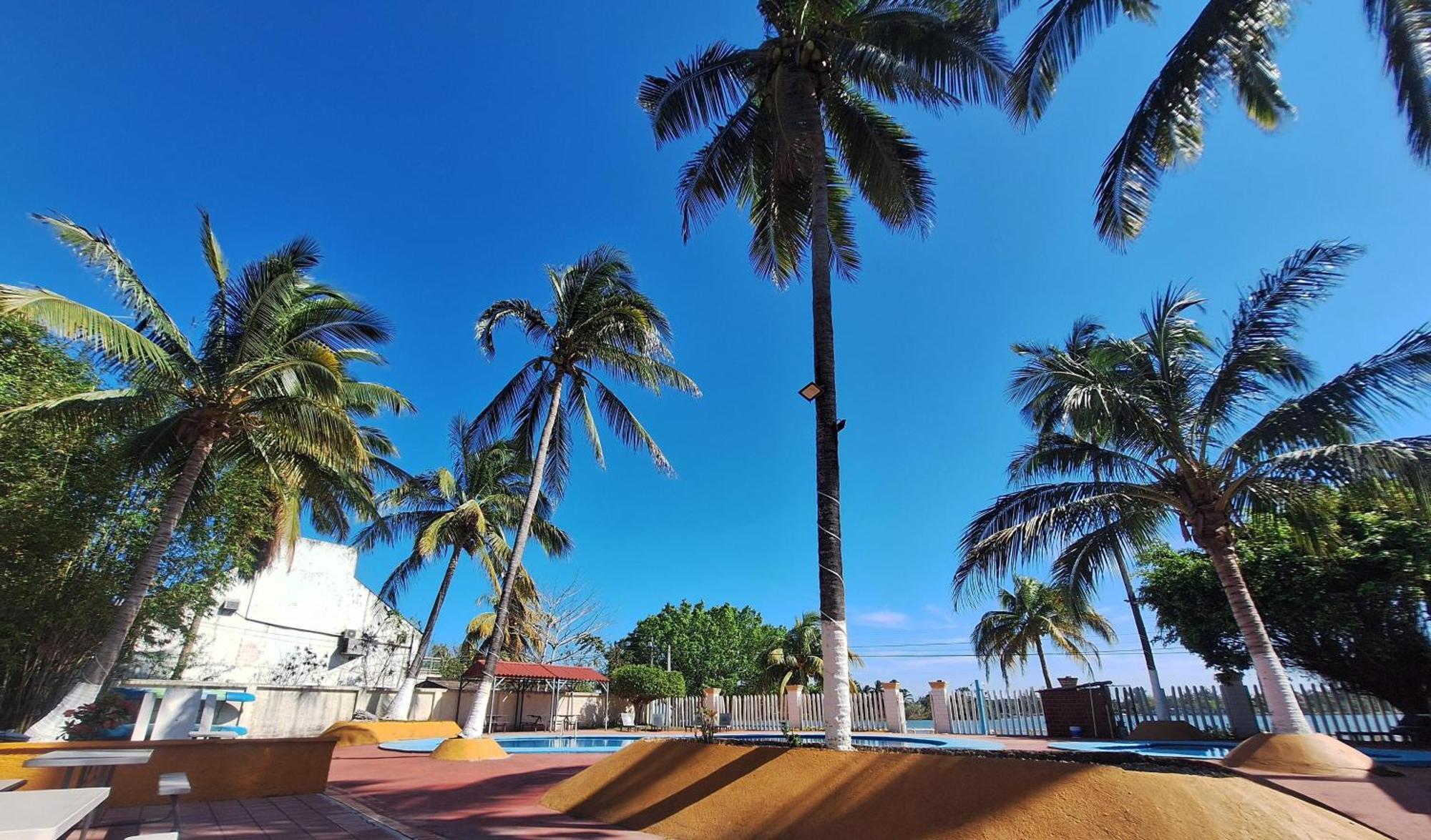Hotel Gran Palmeiras Playa Chachalacas ภายนอก รูปภาพ